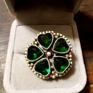 925 Sterling Silver Emerald Green Flower Ring Size 7